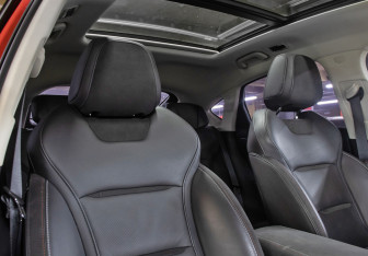 Подержанный автомобиль Geely Tugella 2022 года (11 фото)