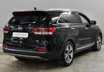 Подержанный автомобиль Kia Sorento 2016 года (5 фото)