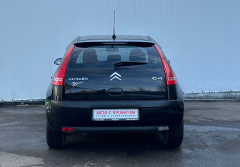 Подержанный автомобиль Citroen C4 Hatchback 2008 года (6 фото)