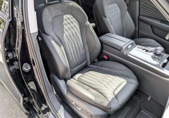 Подержанный автомобиль Hongqi HS5 2023 года (23 фото)