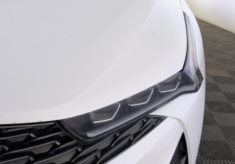 Подержанный автомобиль Kia K5 2021 года (11 фото)