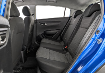 Подержанный автомобиль Kia Rio Hatchback 2020 года (16 фото)