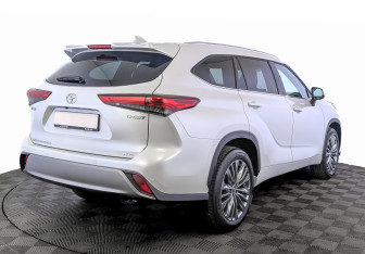 Новый Toyota Highlander 2026 (2 фото)