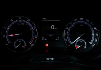 Подержанный автомобиль Skoda Karoq 2021 года (11 фото)