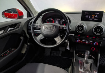 Подержанный автомобиль Audi A3 Hatchback 2013 года (28 фото)