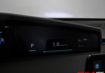 Подержанный автомобиль Changan UNI-K 2023 года (12 фото)