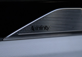 Подержанный автомобиль Geely Atlas 2024 года (20 фото)