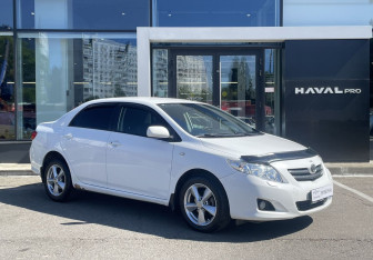 Подержанный автомобиль Toyota Corolla Sedan 2008 года (3 фото)