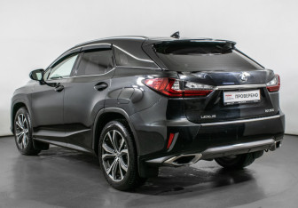 Подержанный автомобиль Lexus RX 2018 года (7 фото)
