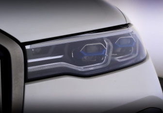 Подержанный автомобиль BMW X7 2019 года (17 фото)