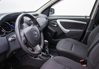 Подержанный автомобиль Nissan Terrano 2019 года (9 фото)