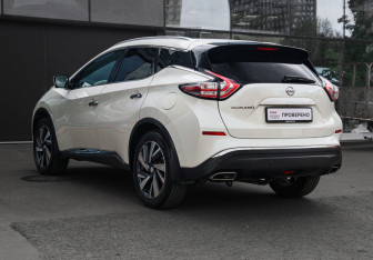 Подержанный автомобиль Nissan Murano Suv 2017 года (6 фото)