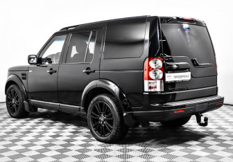Подержанный автомобиль Land Rover Discovery 2013 года (7 фото)