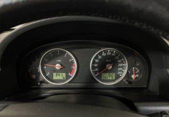 Подержанный автомобиль Ford Mondeo Sedan 2001 года (11 фото)