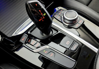 Подержанный автомобиль BMW X3 2020 года (28 фото)