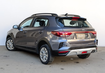 Подержанный автомобиль Kia Rio Hatchback 2021 года (7 фото)