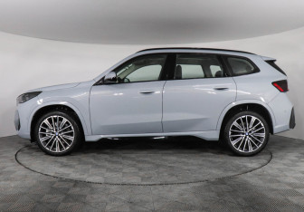 Новый BMW X1 2025 (5 фото)