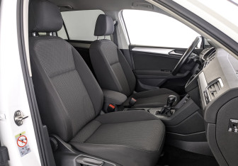 Подержанный автомобиль Volkswagen Tiguan 2020 года (24 фото)