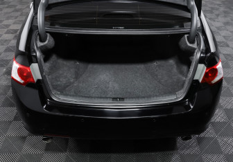 Подержанный автомобиль Honda Accord Sedan 2010 года (10 фото)