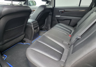 Подержанный автомобиль Hyundai Santa Fe 2010 года (10 фото)