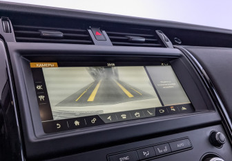 Подержанный автомобиль Land Rover Discovery 2018 года (28 фото)