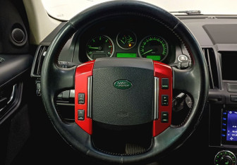 Подержанный автомобиль Land Rover Freelander 2011 года (12 фото)