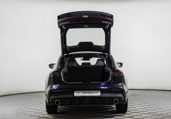 Подержанный автомобиль Changan UNI-V 2024 года (18 фото)