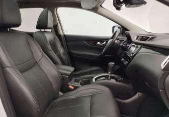 Подержанный автомобиль Nissan Qashqai 2014 года (10 фото)