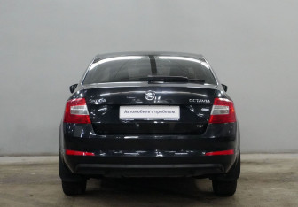 Подержанный автомобиль Skoda Octavia Liftback 2013 года (6 фото)