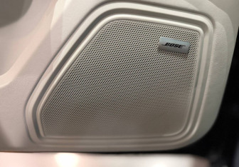 Новый Porsche Macan 2025 (15 фото)