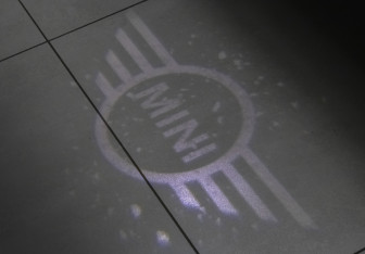 Подержанный автомобиль MINI Hatch 2019 года (25 фото)