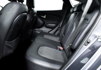 Подержанный автомобиль Hyundai ix35 2012 года (12 фото)