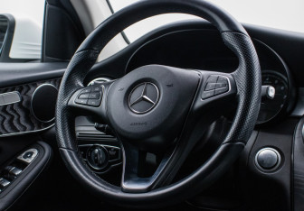 Подержанный автомобиль Mercedes-Benz GLC Coupe 2019 года (15 фото)