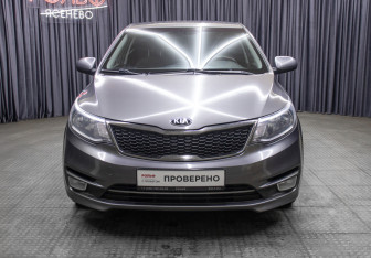 Подержанный автомобиль Kia Rio Sedan 2015 года (2 фото)