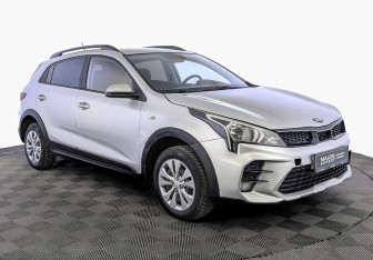 Подержанный автомобиль Kia Rio Hatchback 2021 года (3 фото)