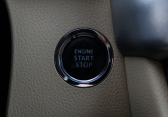 Подержанный автомобиль Toyota Highlander 2014 года (24 фото)