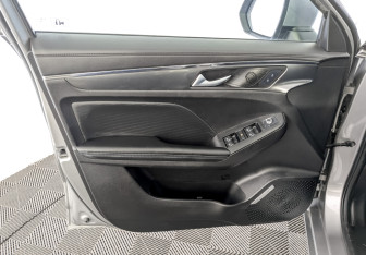 Подержанный автомобиль Haval Jolion 2022 года (19 фото)