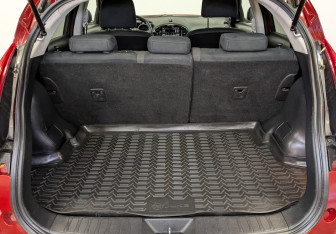 Подержанный автомобиль Nissan Juke 2014 года (9 фото)