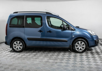 Подержанный автомобиль Citroen Berlingo 2016 года (4 фото)