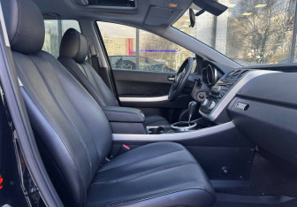 Подержанный автомобиль Mazda CX-7 2008 года (10 фото)