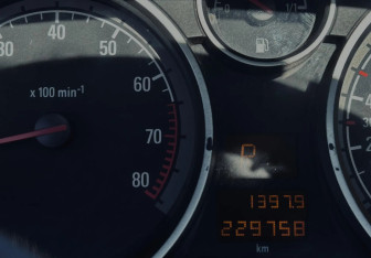 Подержанный автомобиль Opel Astra Hatchback 2010 года (12 фото)