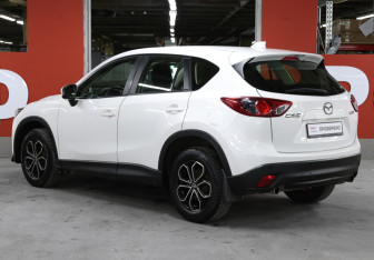 Подержанный автомобиль Mazda CX-5 2014 года (7 фото)