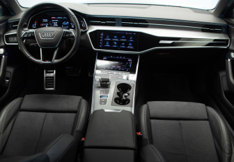 Подержанный автомобиль Audi A6 Sedan 2022 года (8 фото)