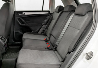 Подержанный автомобиль Volkswagen Tiguan 2021 года (11 фото)