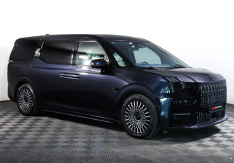 Подержанный автомобиль Zeekr 009 2023 года (3 фото)