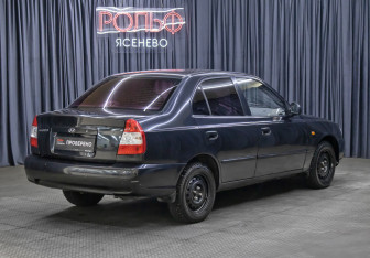 Подержанный автомобиль Hyundai Accent Sedan 2007 года (5 фото)