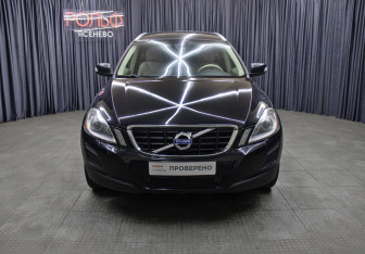 Подержанный автомобиль Volvo XC60 2011 года (2 фото)