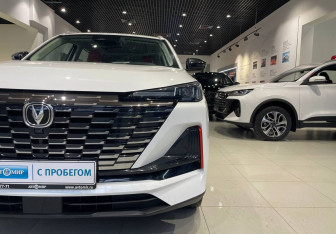 Подержанный автомобиль Changan CS55PLUS 2024 года (9 фото)