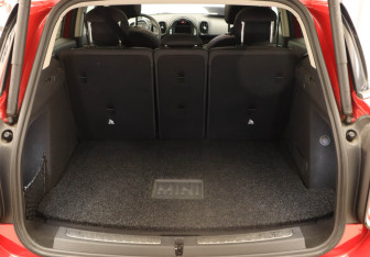 Подержанный автомобиль MINI Countryman 2020 года (25 фото)