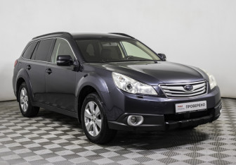Подержанный автомобиль Subaru Outback Wagon 2010 года (3 фото)